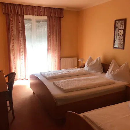 Weldi Hotel 3*