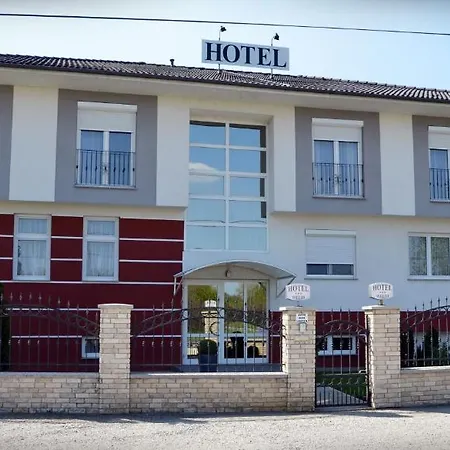 Weldi Hotel Gyor